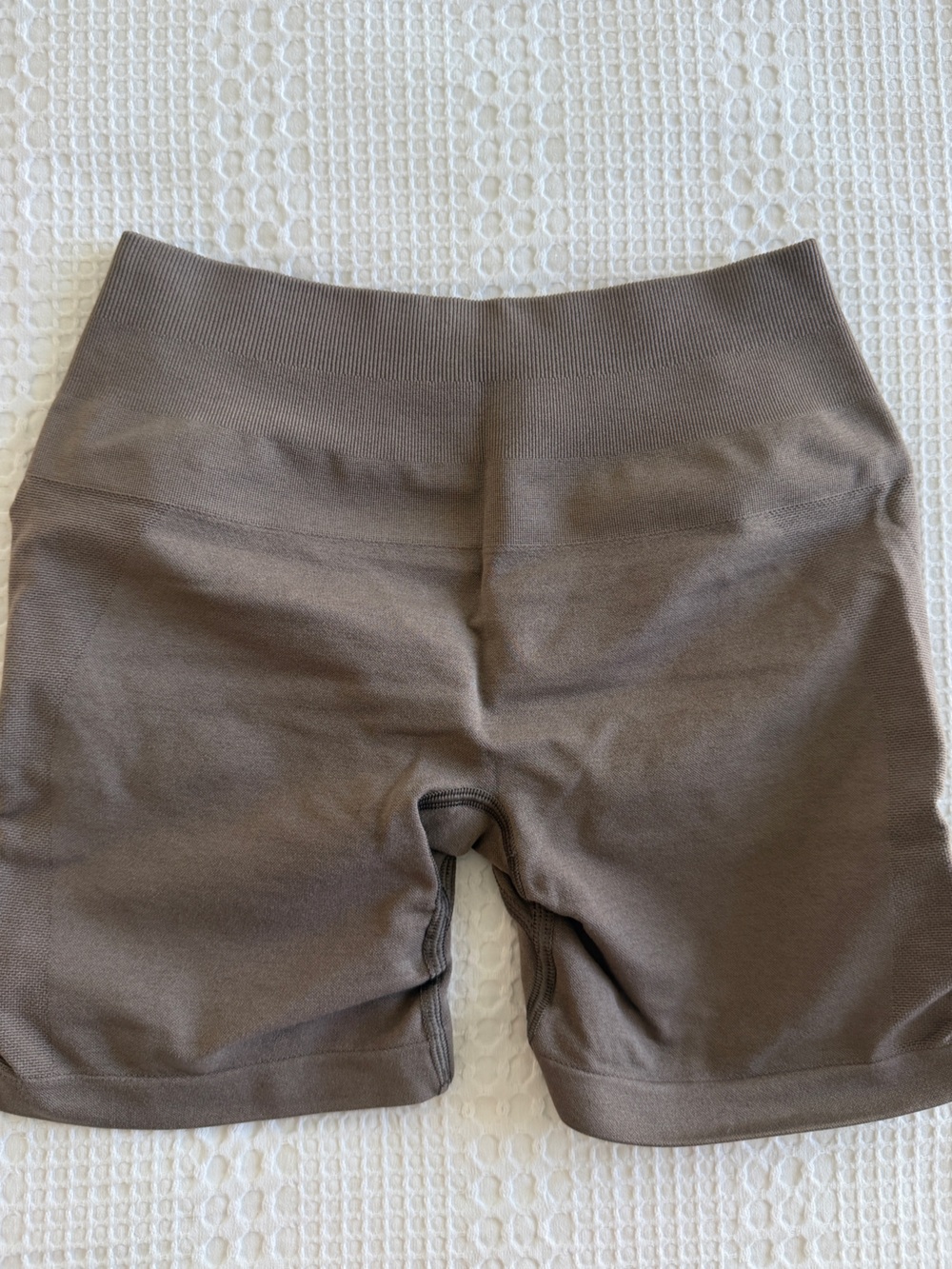 Alphalete Pump Mid Rise Shorts